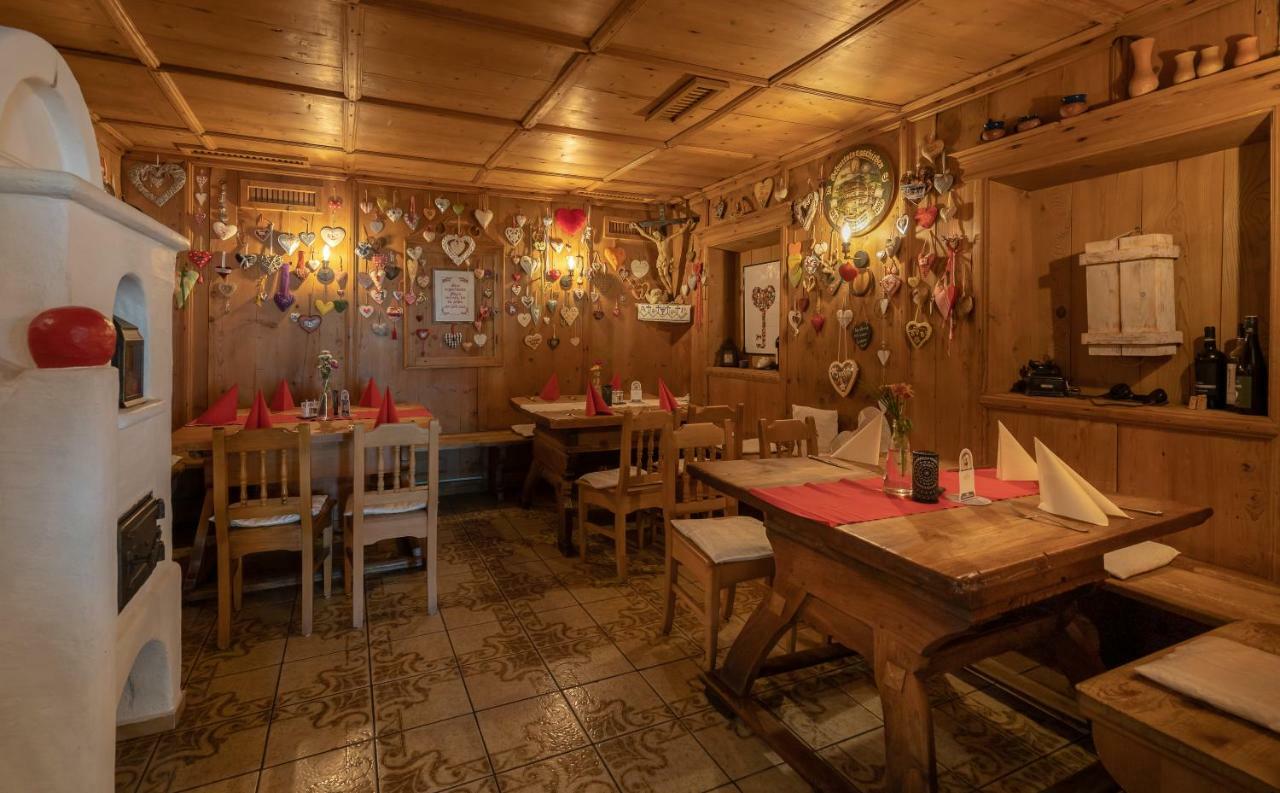 Hotel Gasthof Eschbacher Piesendorf Eksteriør billede