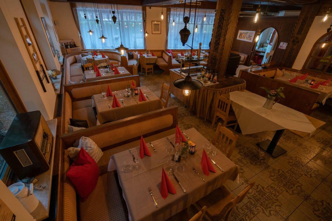 Hotel Gasthof Eschbacher Piesendorf Eksteriør billede