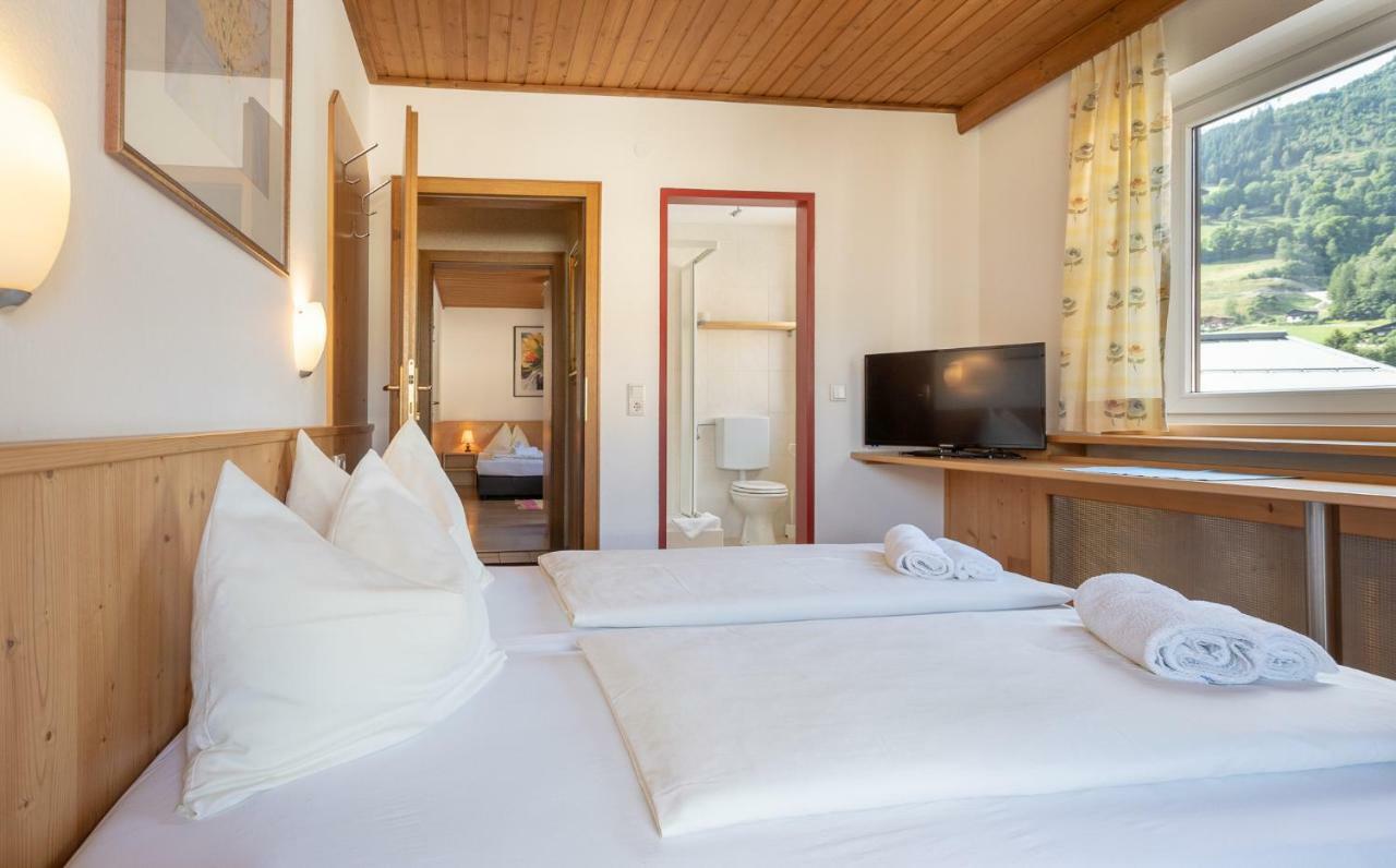 Hotel Gasthof Eschbacher Piesendorf Eksteriør billede