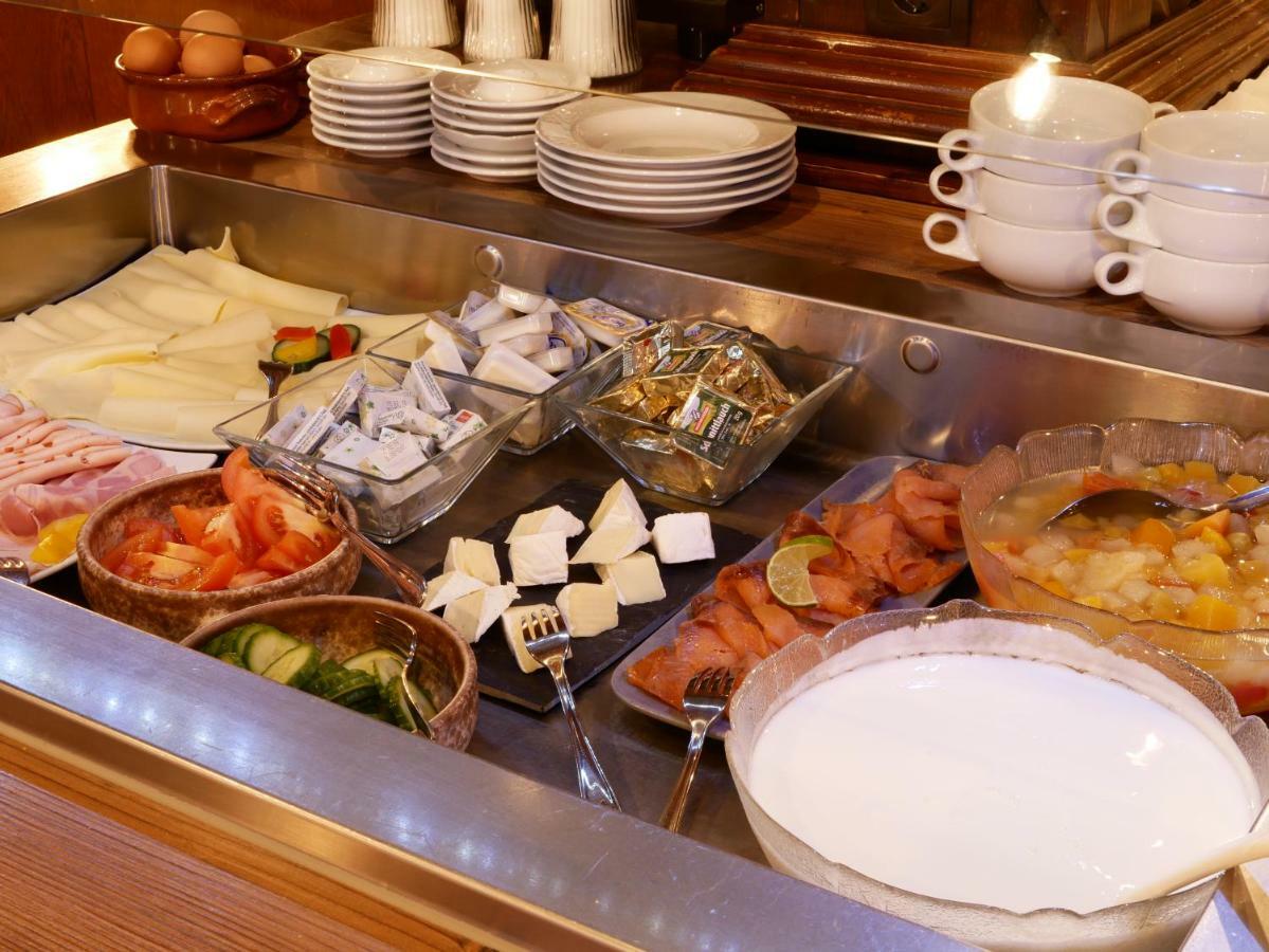 Hotel Gasthof Eschbacher Piesendorf Eksteriør billede